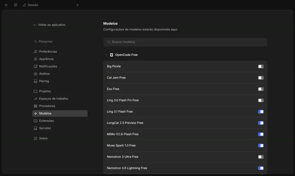 Tela de Configurações, Modelos, com a lista OpenCode Free e chaves de liga e desliga